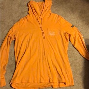 Vineyard vines t-shirt hoodie